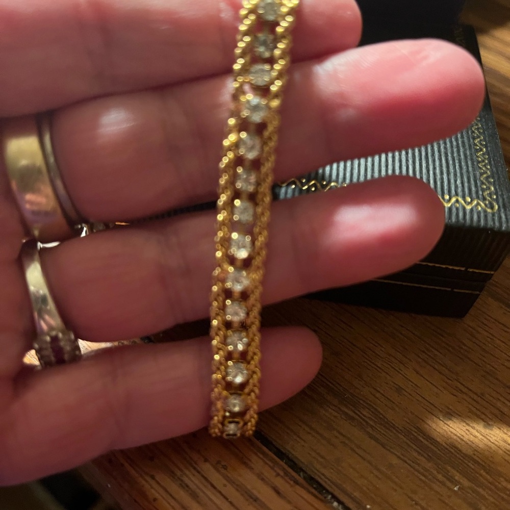 Elegant Gold and Silver Women's Bracelet